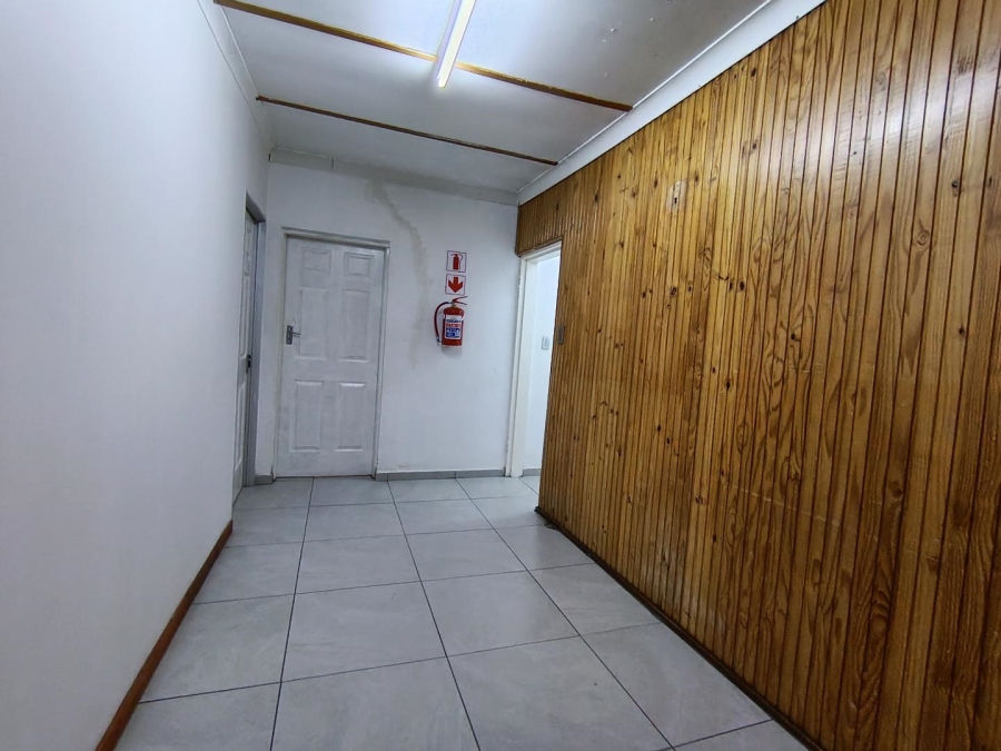 17 Bedroom Property for Sale in Universitas Free State
